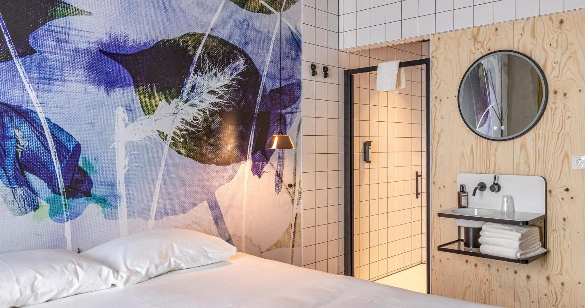 Moloko, Modern Designed Sleep & Shower Hotel In City Center, Digital Key By Sms Enschede Buitenkant foto