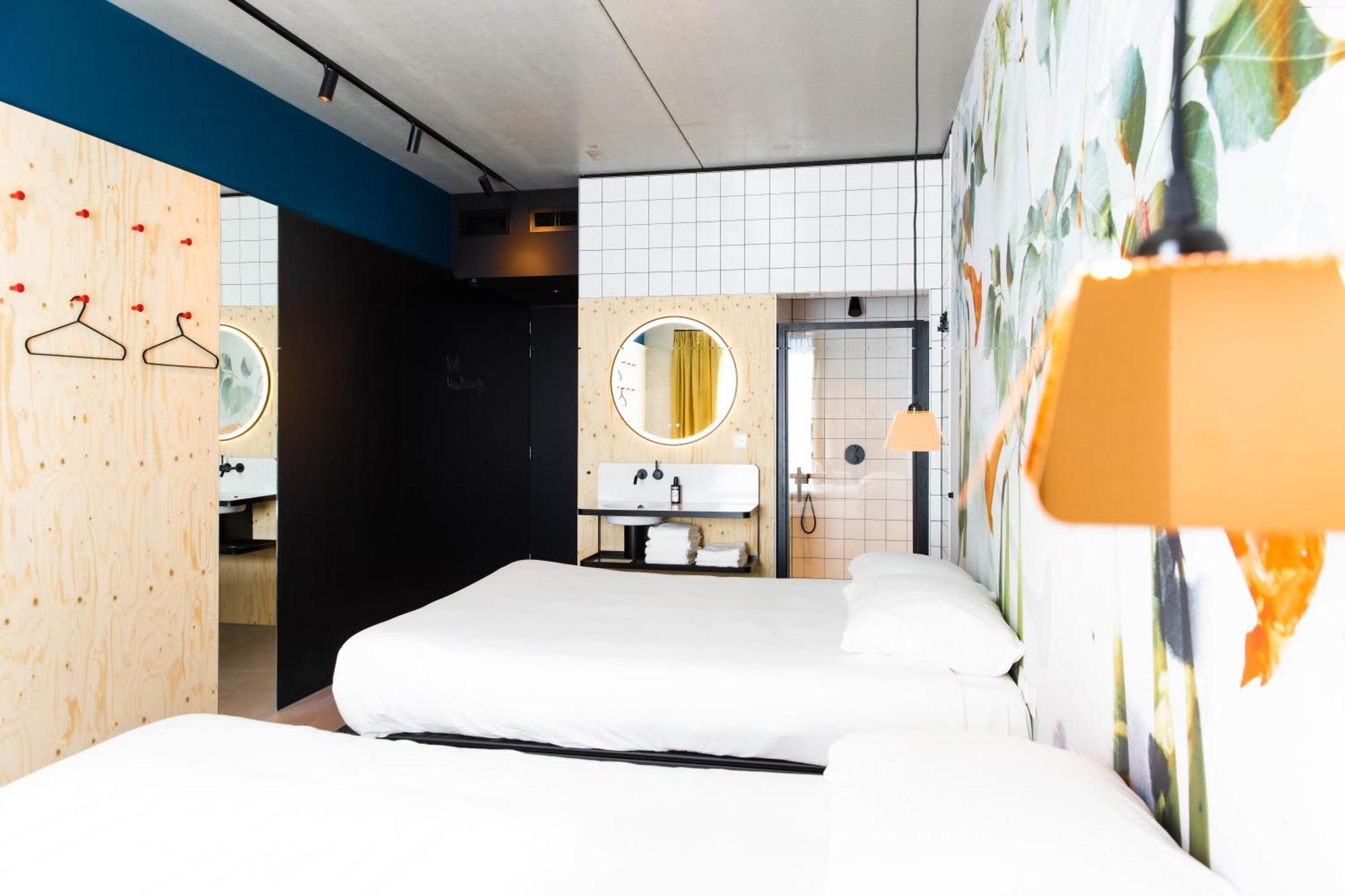 Moloko, Modern Designed Sleep & Shower Hotel In City Center, Digital Key By Sms Enschede Buitenkant foto